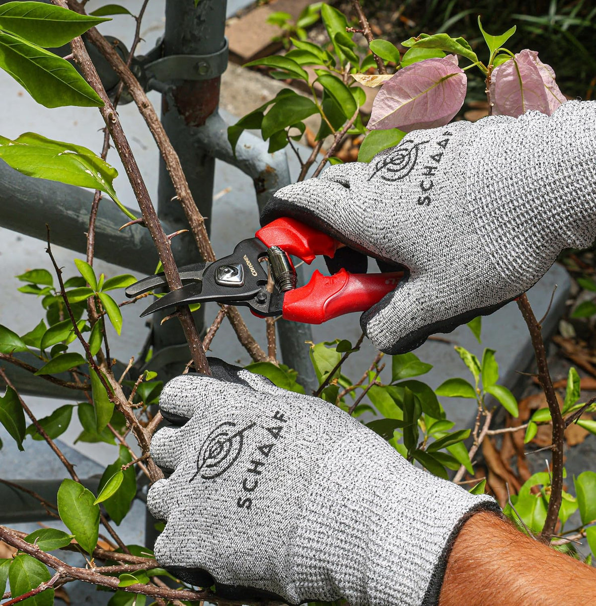 Cut Resistant Gloves, Durable, Flexible, Level 5 Cut Protection for Wood Carving and Woodworking
