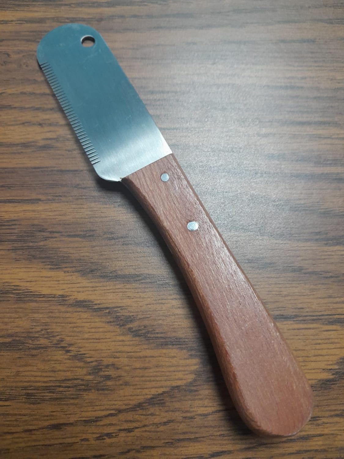 TAMSCO 6-Inch Stripping Knife, Wooden Handle Medium Teeth, 3-Inch Blade, Hardened Stainless Steel