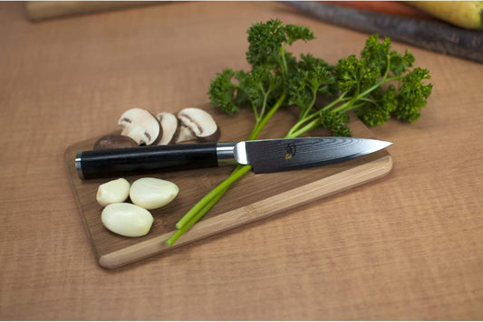 Shun Classic Blonde 3.5" Paring Knife, Handcrafted Japanese Vegetable & Fruit Knife, VG-MAX Core with Damascus Stainless Steel Cladding, Pakkawood Handle, Small Tool for Peeling, Coring & Cutting