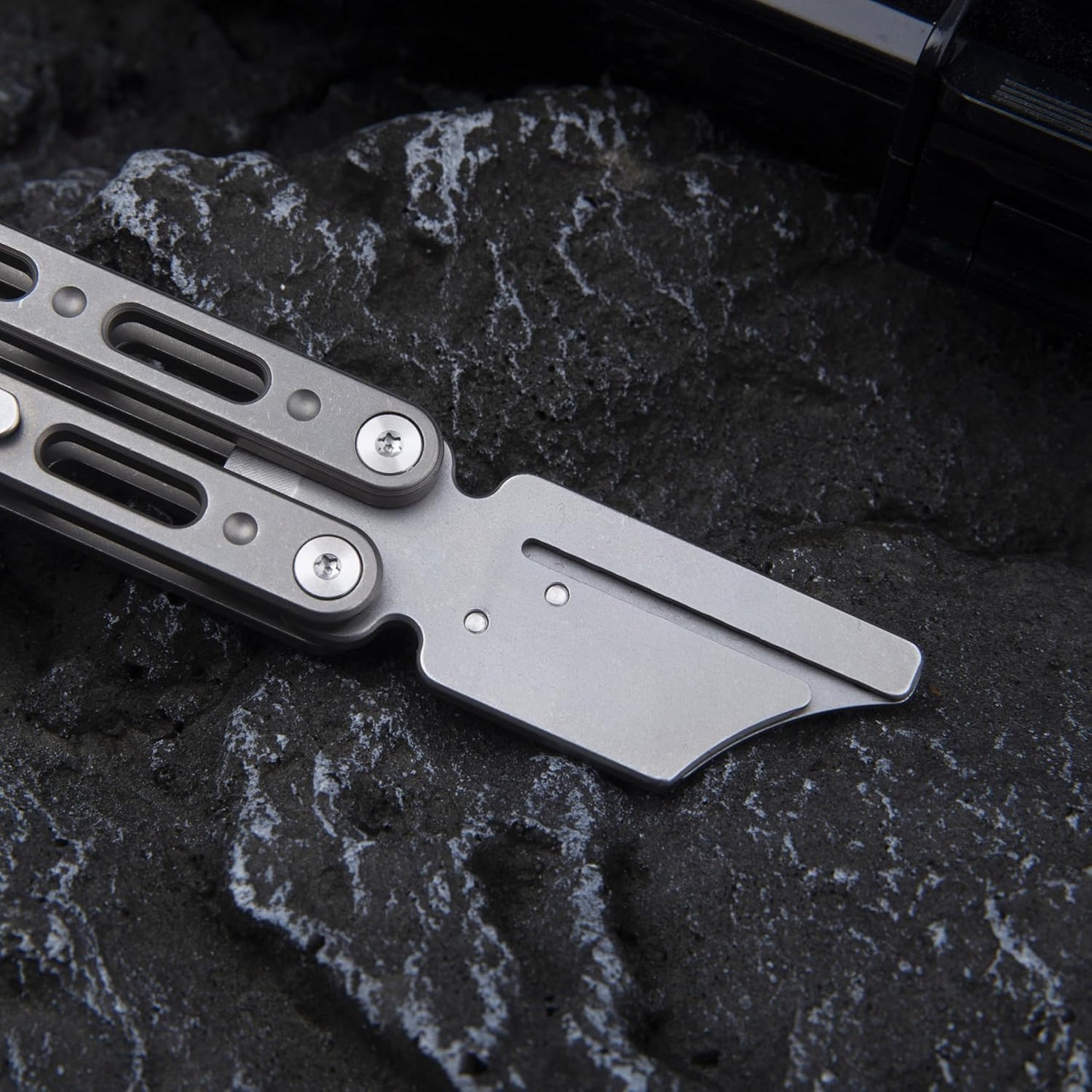 Titanium Utility Knife with Clip Mini Pry Bar EDC Box Cutter Flipper Pocket Knife For Outdoor