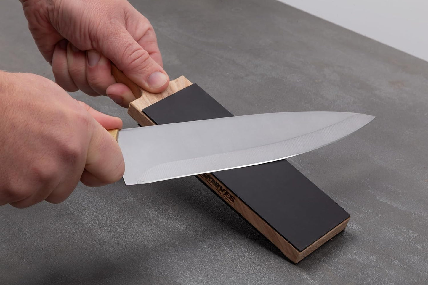 BPSKNIVES Knife Polishing Board for Careful Blade Polishing and Final Edge Refinement, Leather Strop with Polishing Compound for Knife Maintenance