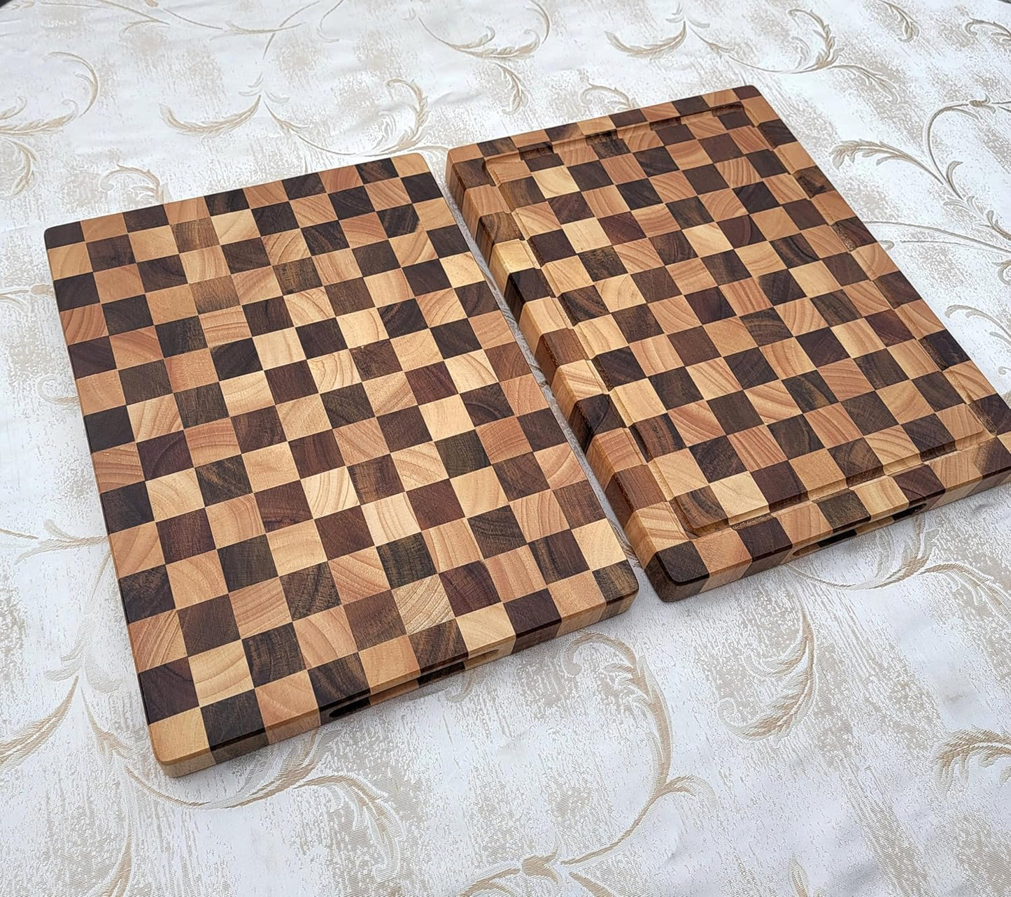 Checker Pattern End Grain Butcher Block. 15" x 11" x 1.2" Thick Kitchen Cutting Board in Acacia Wood. Chef Board, Housewarming Gift, Wedding Gift, Closing Gift. (NO GROOVE_NO ENGRAVE)