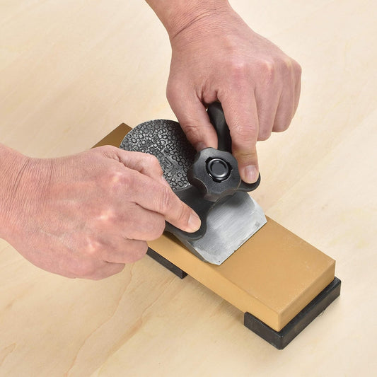 Honing Guide Sharpening Jig for Chisels and Planes Blades, Japanese Sharpening Guide for Woodworking Tools, Made in JAPAN