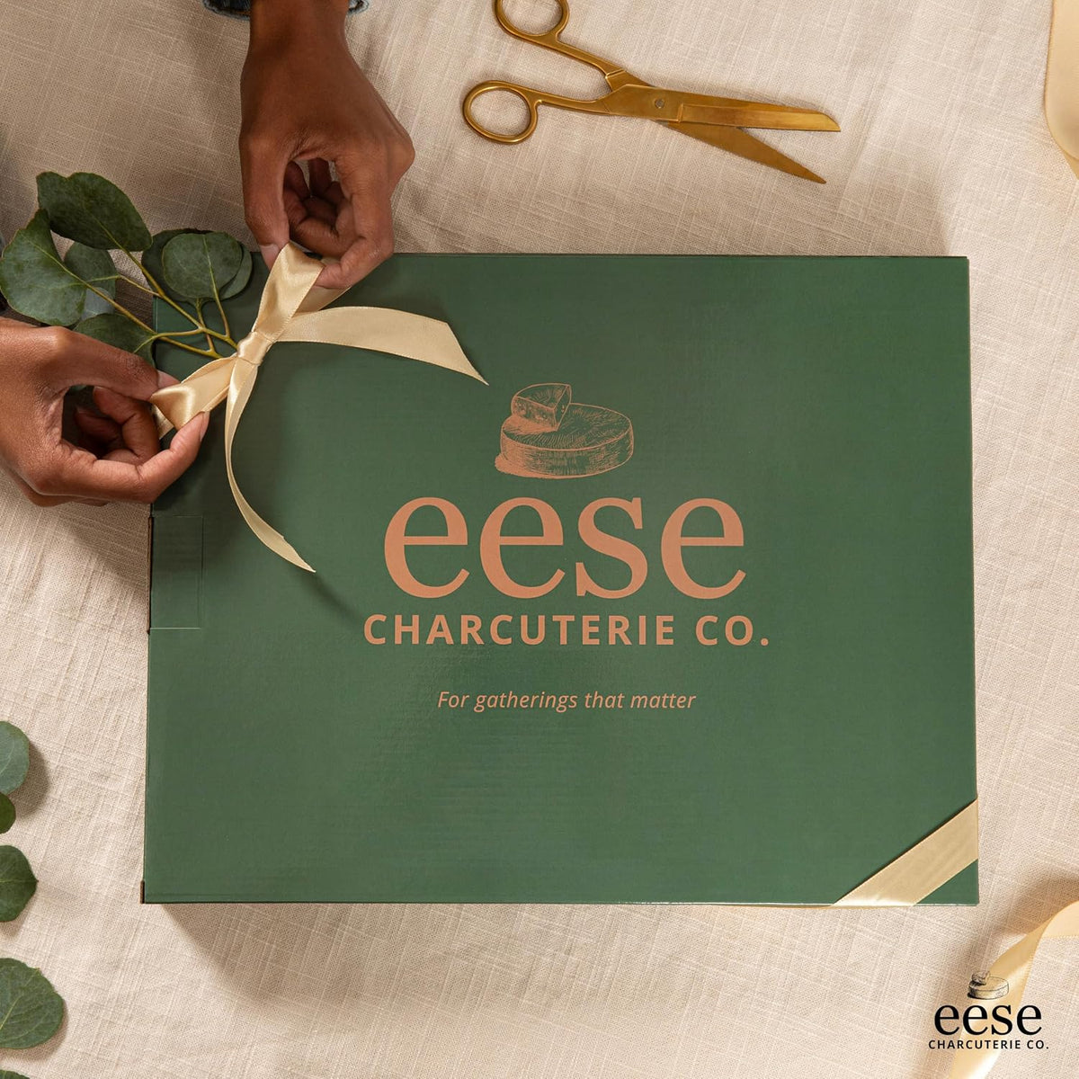 Eese Charcuterie Board Set, 14 x 11 Inch Bamboo Cheese Board with Cheese Knife Set, Deep Groove Serving Tray, Screw-Mount Utensil Holder, Gift for Housewarming & Entertaining