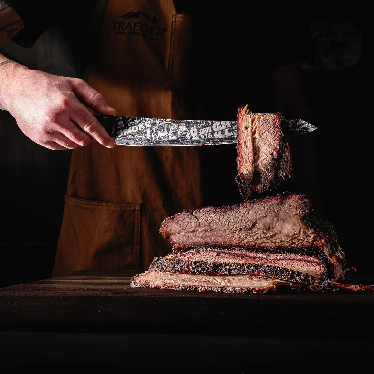 Traeger Grills BBQ Slicing Knife – Long Rigid German X50 Stainless Steel Blade for Clean, Precise Cuts on Brisket & Large Meat, Rust-Resistant & Ultra-Sharp - Made in partnership with Messermeister