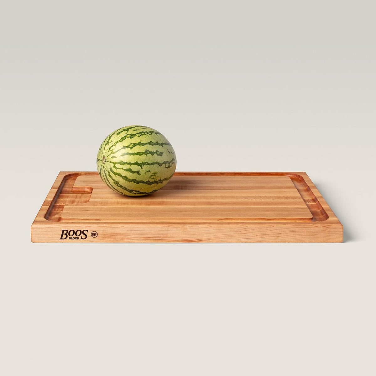 Block Au Jus Maple Cutting/Carving Board with Hand Grips and Sloping Juice Groove, 20 Inches x 15 Inches x 1.5 Inches