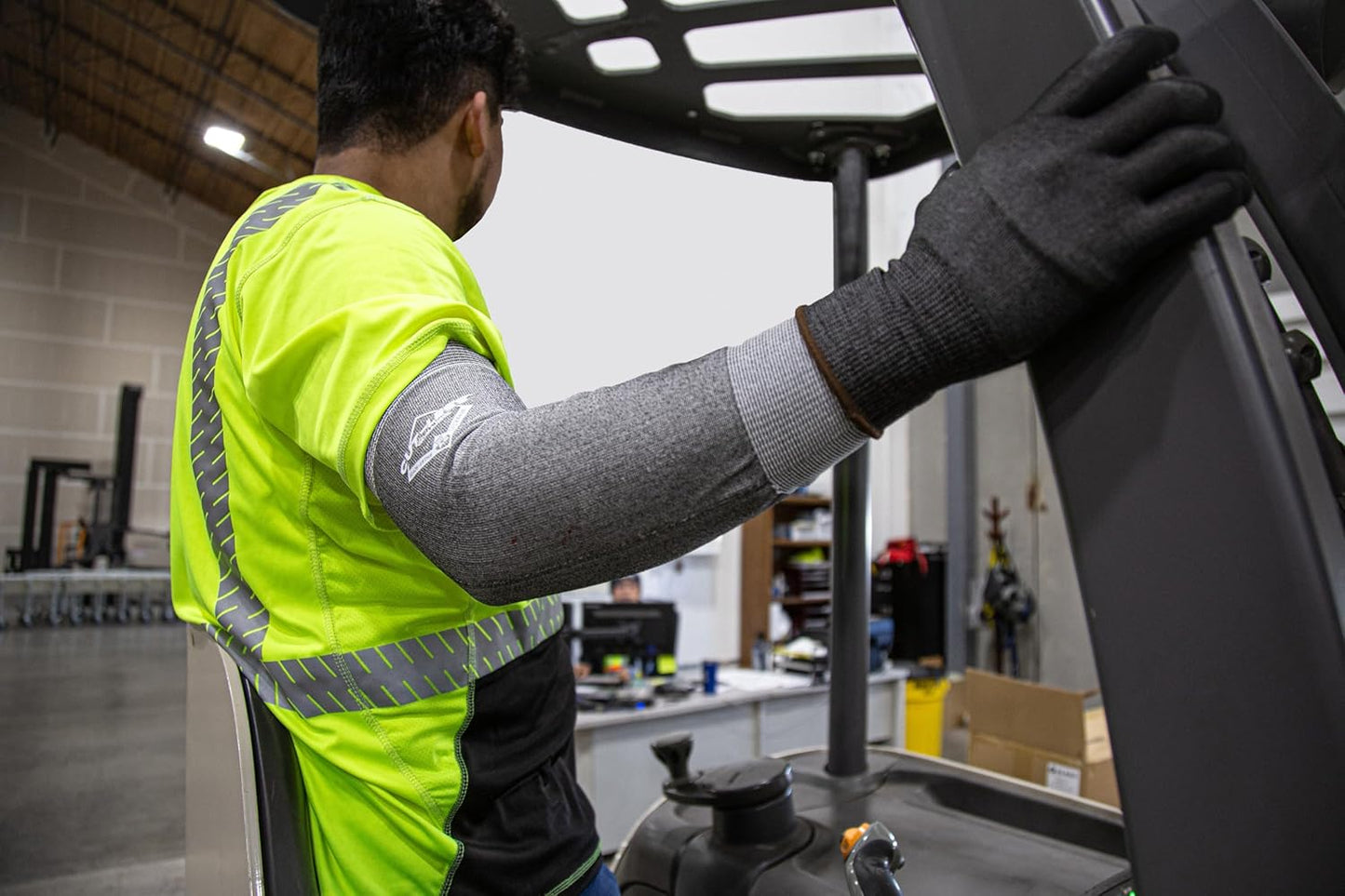Glove Cut-Less Korplex Cut Resistant Sleeves w/Thumb Hole, Provide Arm and Wrist Protection