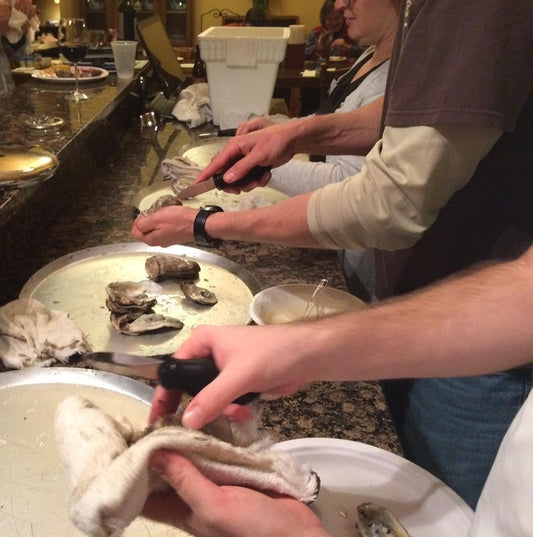 Oyster Knife Shucker – Stainless Steel Blade with Safety Hand Guard – Ergonomic Design for Right or Left Hand Use – Dishwasher Safe