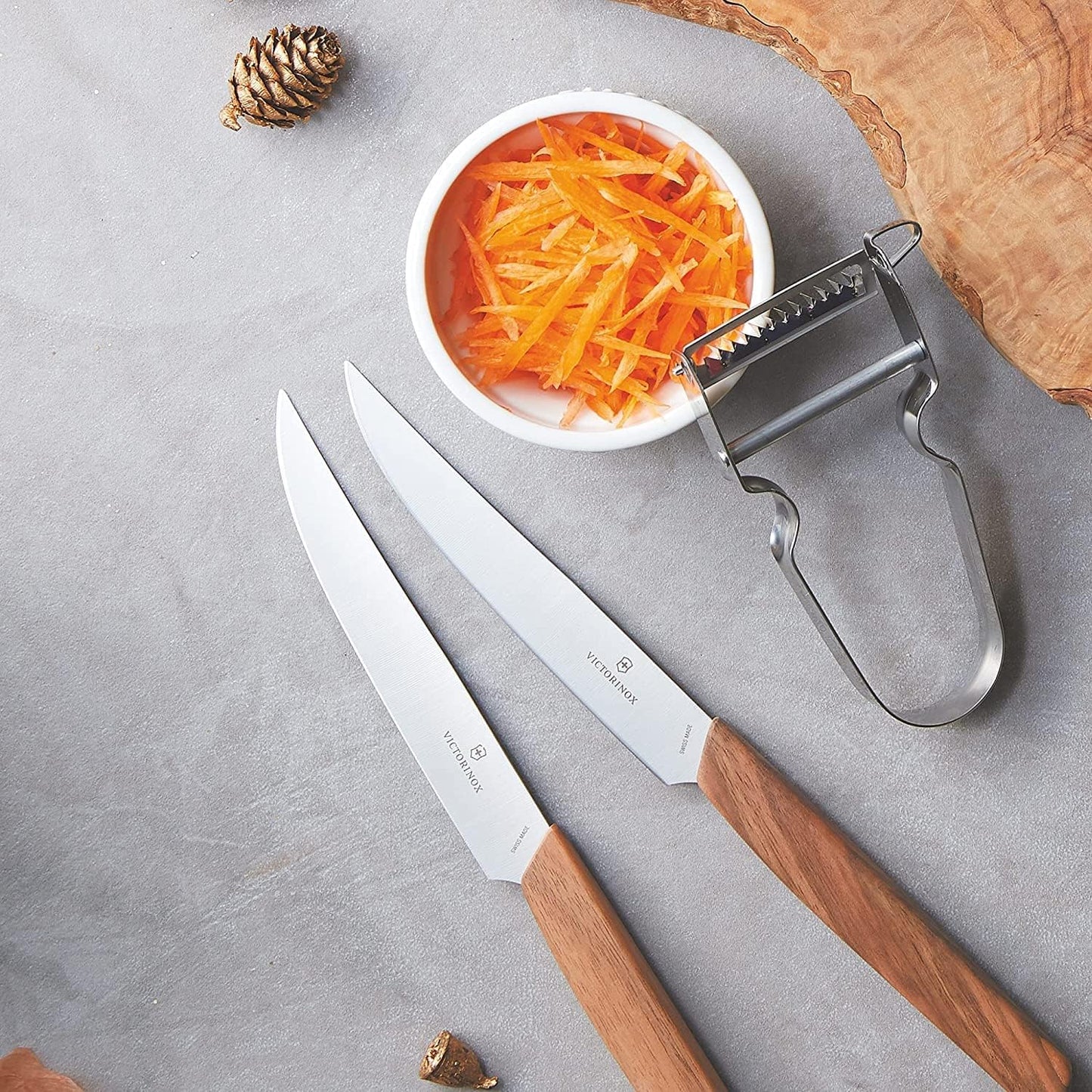 Swiss Modern Bread & Pastry Knife - Serrated Bread Knife for Kitchen Accessories - Sharp Kitchen Knife for Cutting Sandwiches, Vegetables & More - Wavy Edge, Walnut Wood Handle, 8.5"