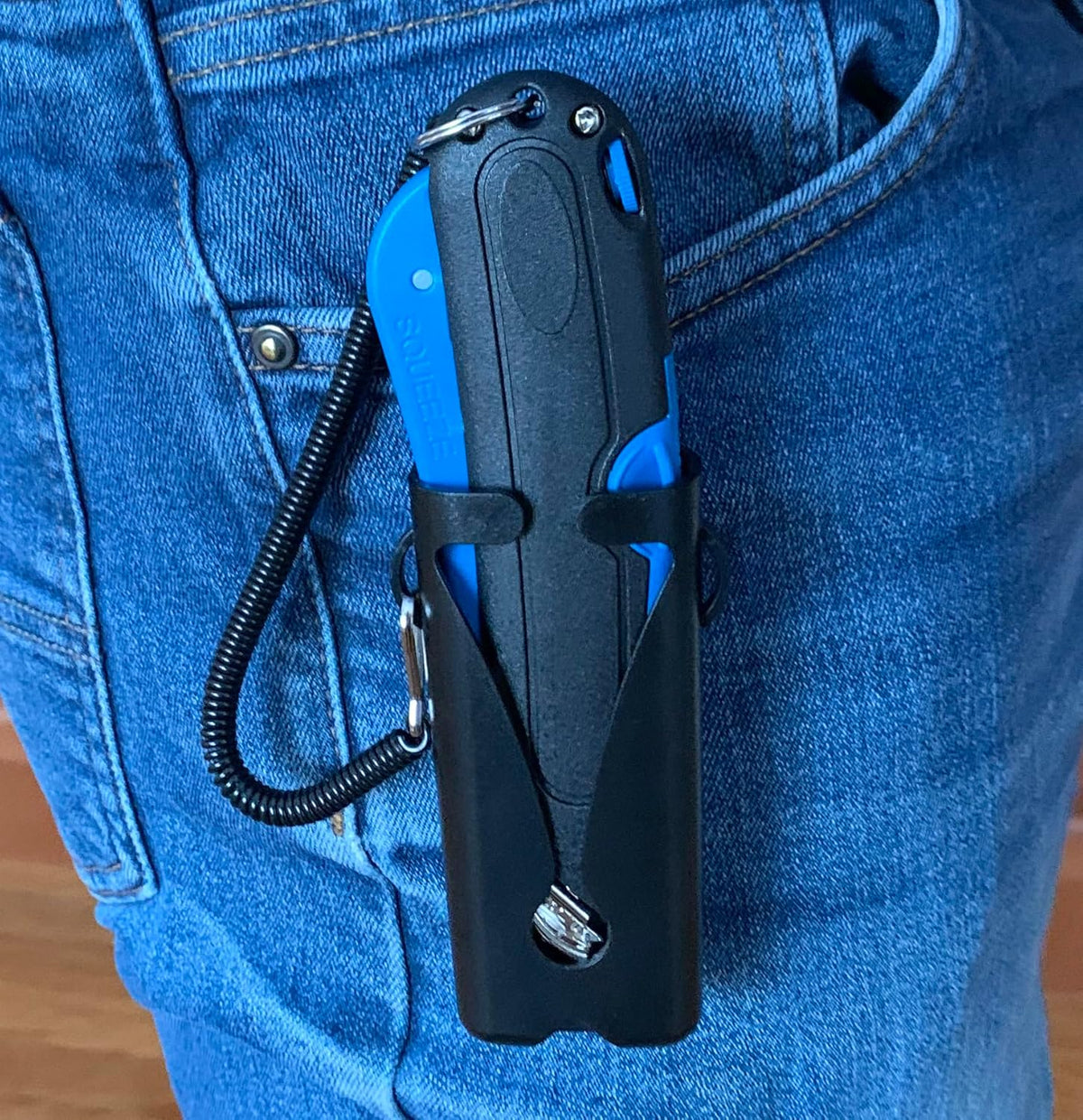 Garvey 091524 Safety Cutter with Holster, Black/Blue