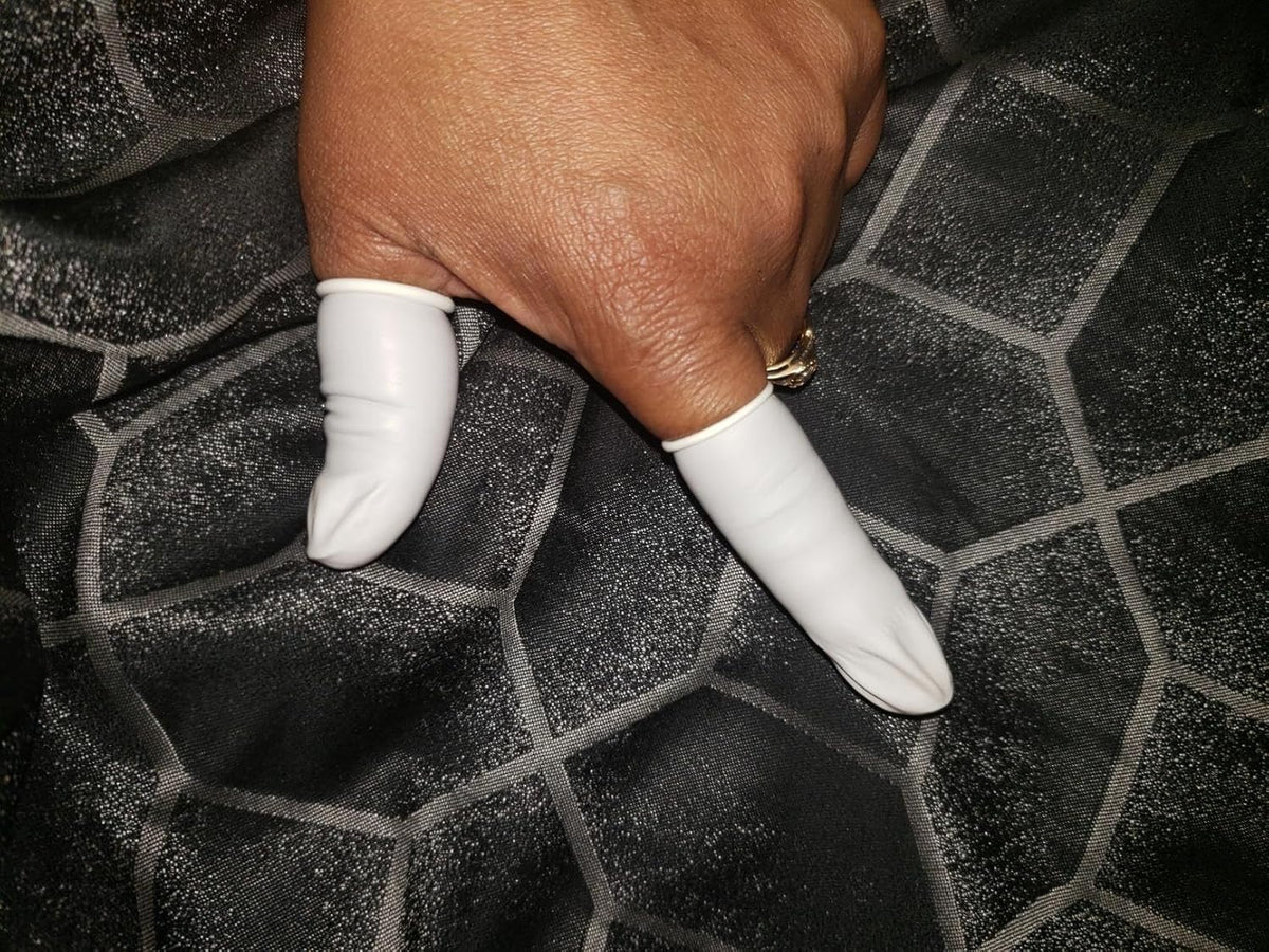 (Approx. 330 PCS) Latex Finger Cots Disposable Medium Finger Gloves | Thumb Covers Protectors for Fingertips, Applying Creams, DIY Crafting, Repairing Electronics, Wound Protection