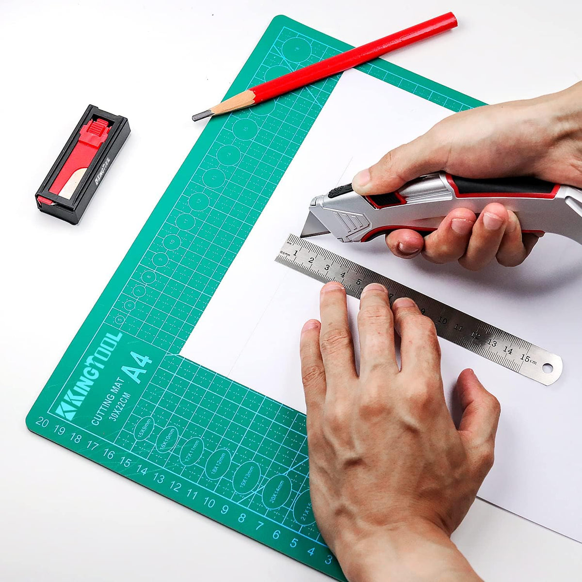 Self-Retracting Box Cutter with Holster & Belt Clip, Auto Retractable Safety Utility Knife with Total 10PCS SK5 blades, Aaluminum Shell with Rubber Grip, Sturdy & Strong