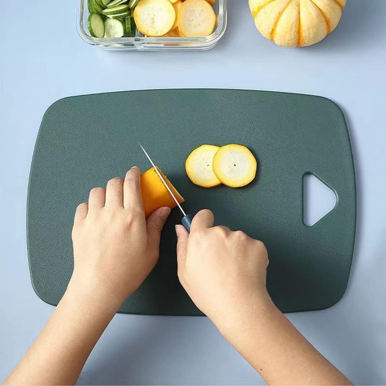 Plastic Cutting Board Set of 3, Cutting Boards for Kitchen,Thick Chopping Boards for Meat, Veggies, Fruits, with Easy Grip Handle,Dishwasher Saf,Suitable for outdoor camping, RV. (green)