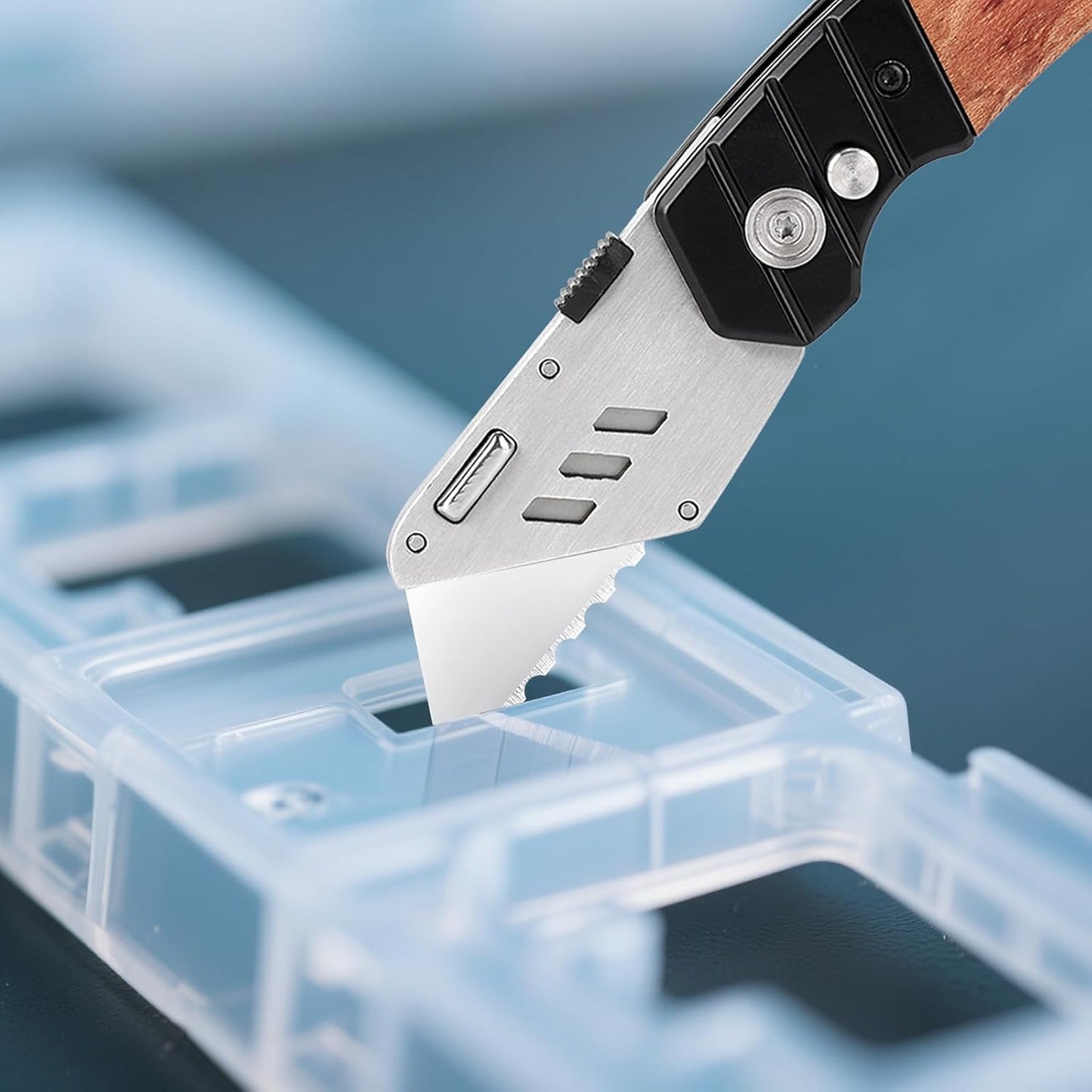 60 Pack Utility Knife Blade VARIETY PACK - Multi-Type SK5 Heavy Duty Blades with Plastic Case - Universal Fit for Standard Box Cutters