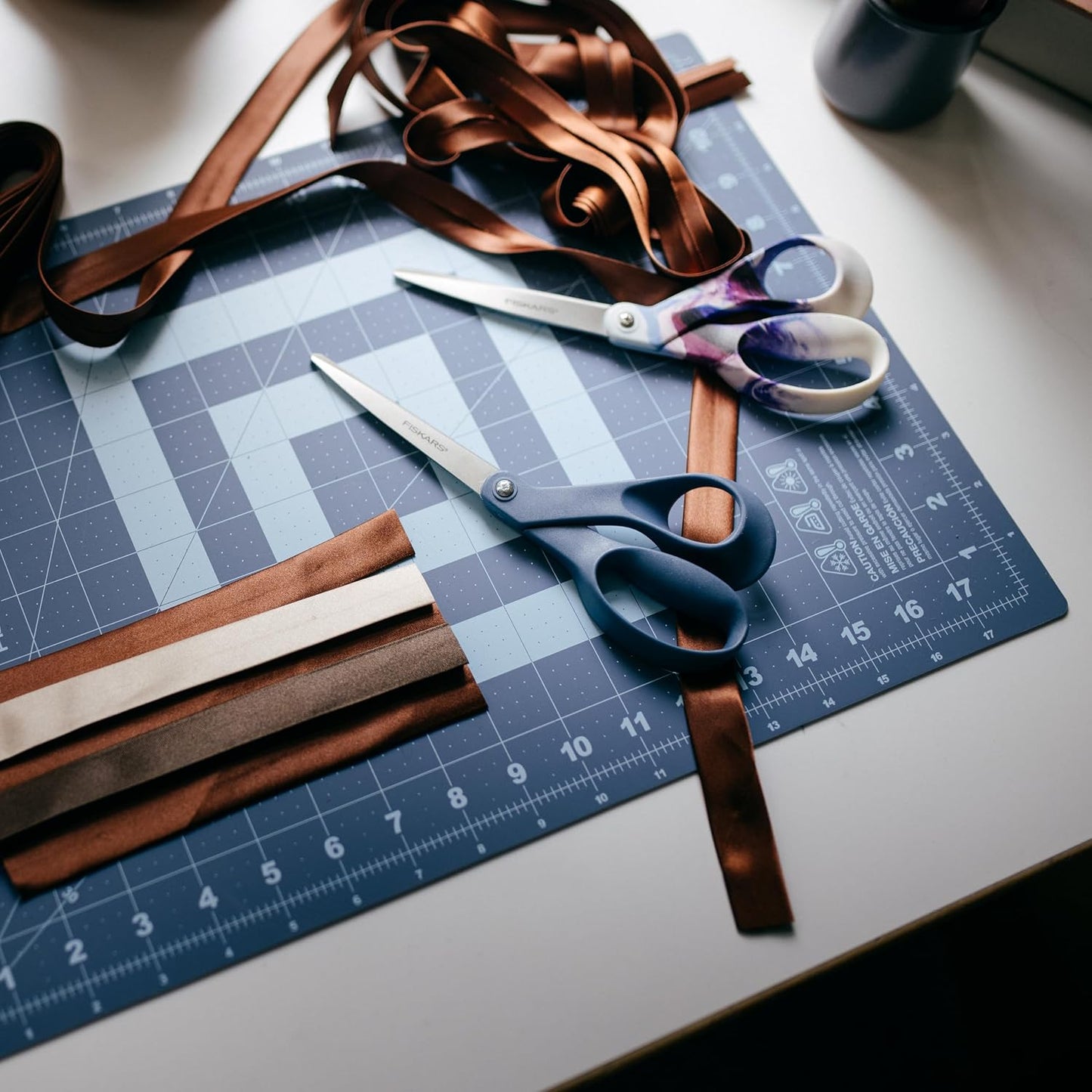 24" x 36" Self Healing Cutting Mat, Extra Large Double-Sided Grid