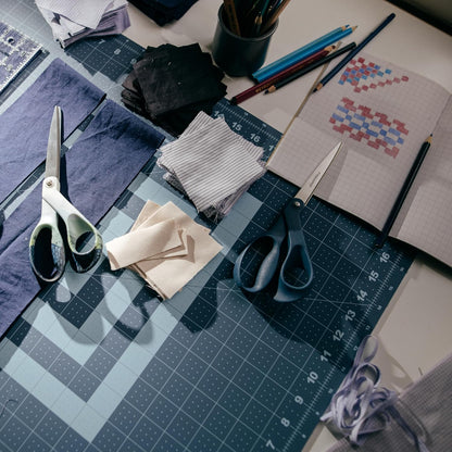 24" x 36" Self Healing Cutting Mat, Extra Large Double-Sided Grid