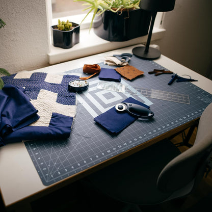 24" x 36" Self Healing Cutting Mat, Extra Large Double-Sided Grid