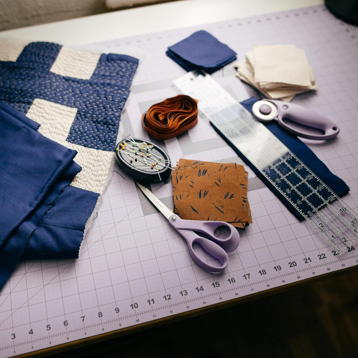 24" x 36" Self Healing Cutting Mat, Extra Large Double-Sided Grid