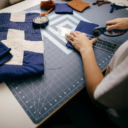 24" x 36" Self Healing Cutting Mat, Extra Large Double-Sided Grid