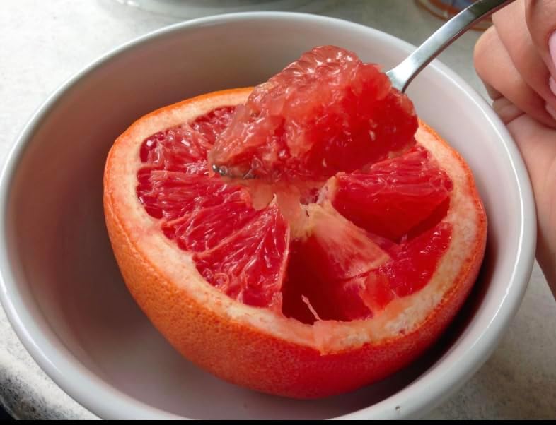 GrapeFruit Spoons with Serrated Edge Set of 2 - Stainless Steel Easy Cut and Scoop Grapefruit Spoons - Polished Mirror Food Grade - Longer Spoon Handle - Dishwasher Safe