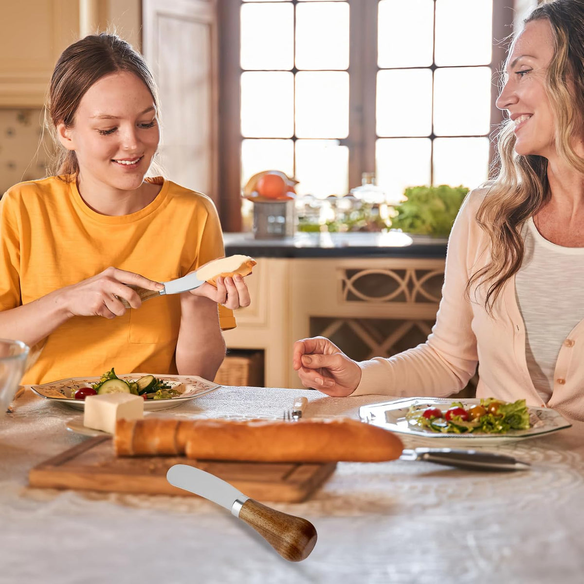Butter Spreader Knife - 2 Pack Standing Cheese Butter Knives Set Stainless Steel Cheese Spreader Knife with Wooden Handle, Cheese Knife for Cold Butter Peanut Butter Jam Fruit