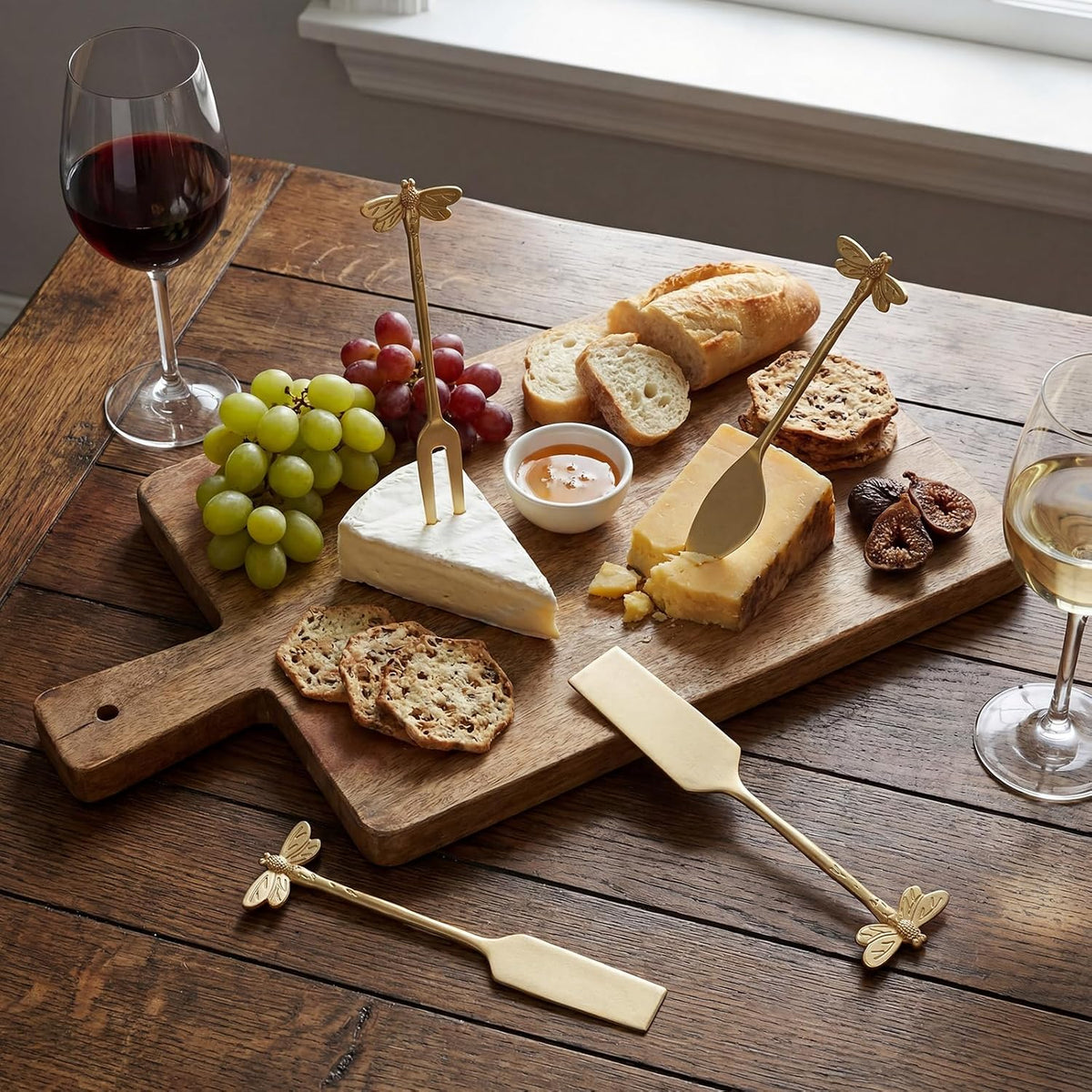 Set of 4 Bee Cheese Knives Set with Bag Cheese Spreaders