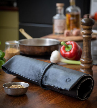 Leather Knife Roll Bag for Chef`s - Premium Knife Roll Case made of Genuine Water-Buffalo Leather, knives storage Bosse (black)