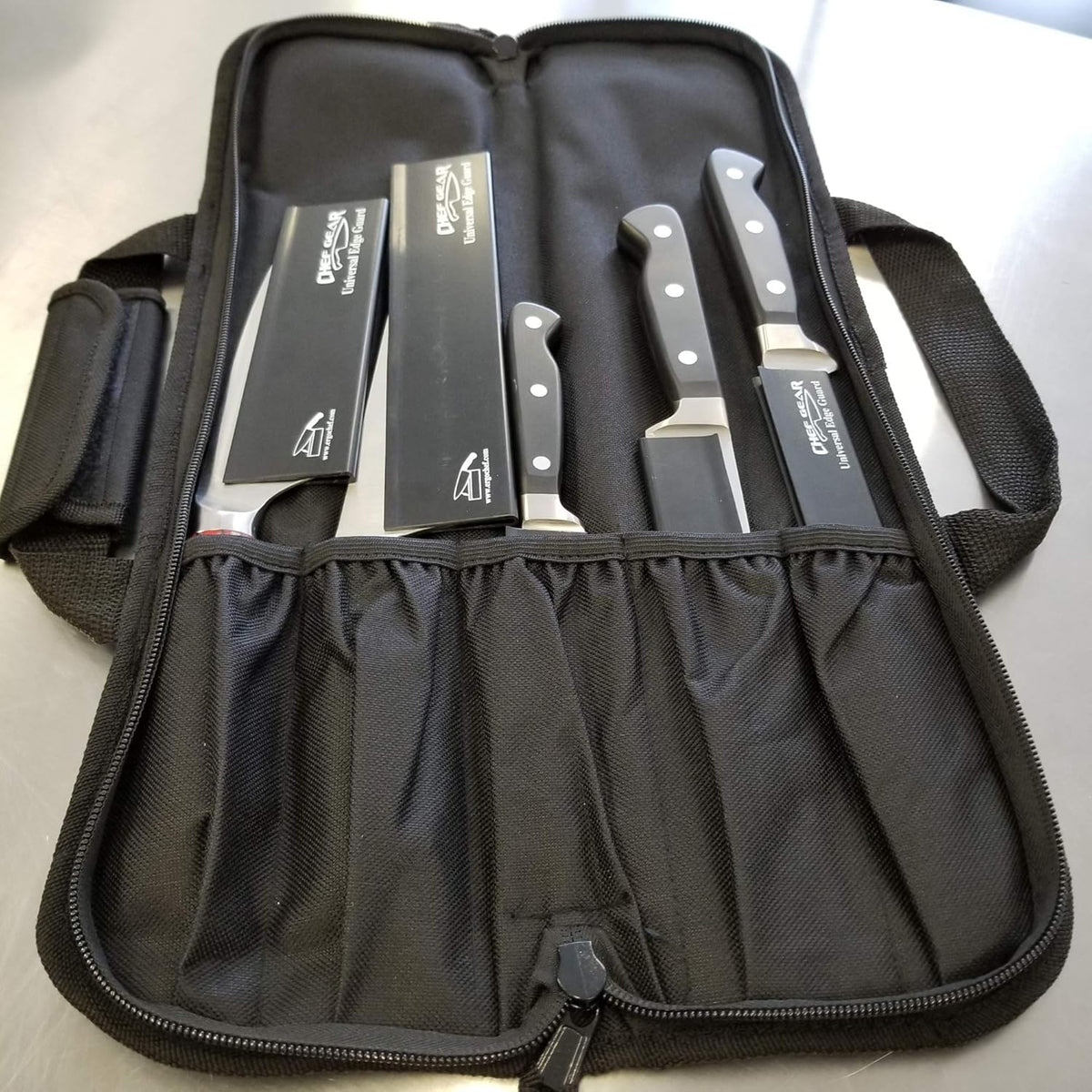 5 Pocket Chef Knife Case Roll Bag Bi-Fold (Black) Lightweight - Durable Nylon / Polyester Blend– Perfect for the Busy Traveling Chef