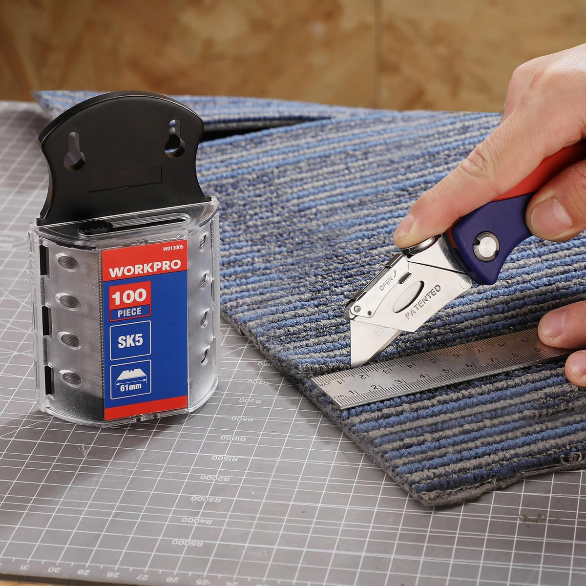 Utility Knife Blades, SK5 Steel Blades with Dispenser