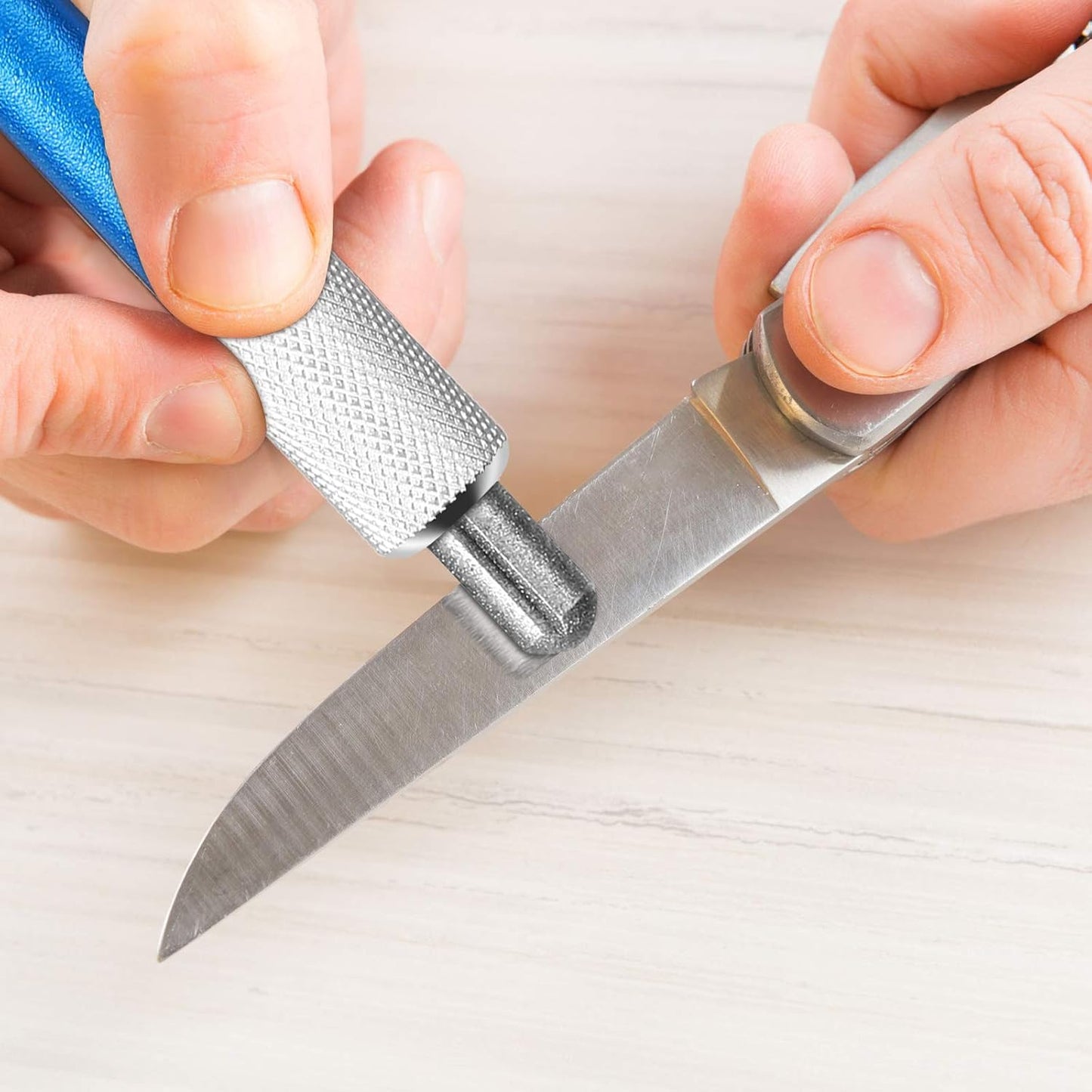 2 Pieces Diamond Retractable Knife Sharpener Steel Sharpening Rod for Kitchen Outdoor Serrated Stick Tools (Blue, Silver)
