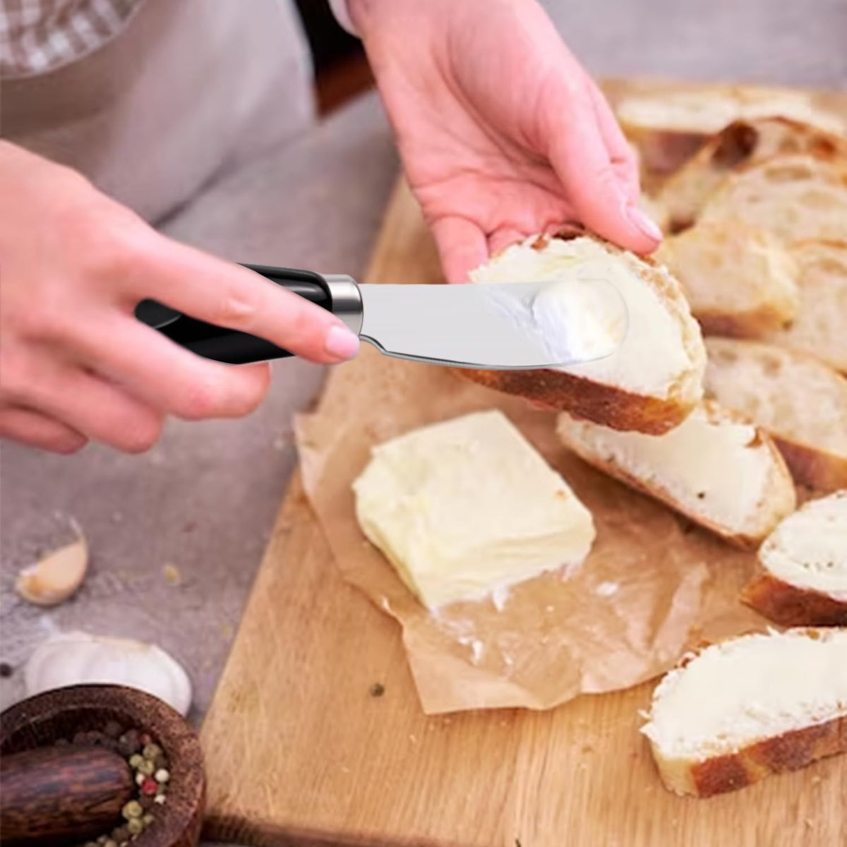 Butter Spreader Knives Set of 4, Stainless Steel Butter Knife with Porcelain Handles, Blunt Edge Cheese Spreader Set for Soft Cheese, Butter, Jam, Charcuterie, Pastry