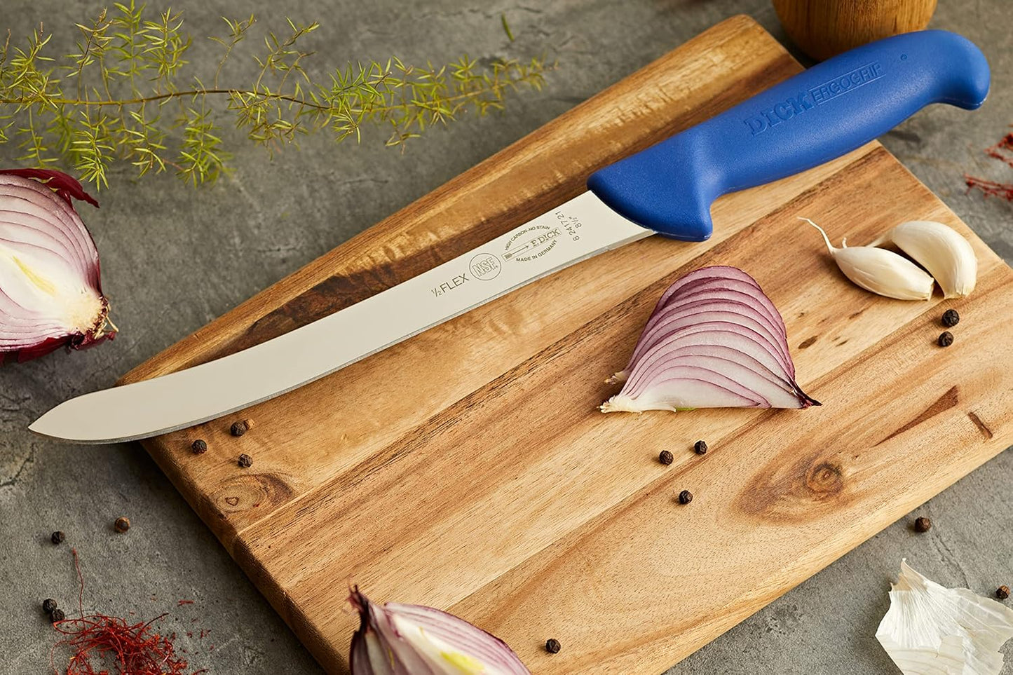– ErgoGrip Fillet Knife - Butcher knife with 8.3" blade & 56 HRC - Ideal for processing meat - Boning knife - NSF Certified - Stainless steel - Ultra sharp - Ergonomic handle - Made in Germany