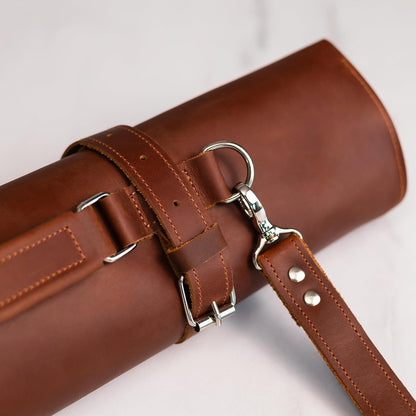 Leather Knife Roll Bag – Full Grain Leather Chef Knife Bag with 6 Slots & Zipped Pocket, Fits Knives up to 16 Inches, Travel-Friendly Knife Carrier with Adjustable Shoulder Strap, Warm Brown