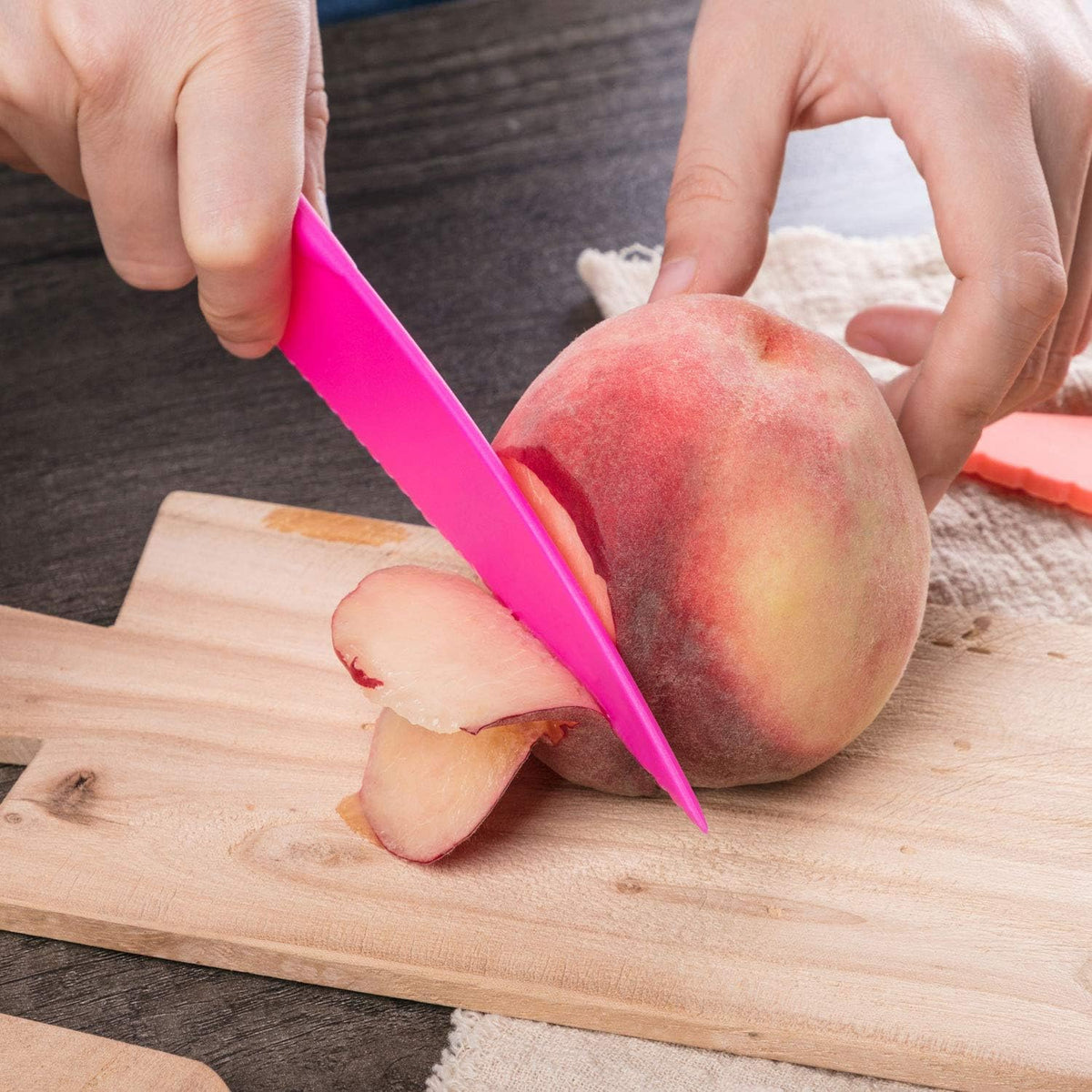 8 Pcs Kid Cooking Kitchen Knife Set, Plastic Serrated Edges Children's Safe Chef Nylon Knives for Cutting Fruit Bread Cake Salad Lettuce Kids Cooking Supply(Multi Colors Square Knife)