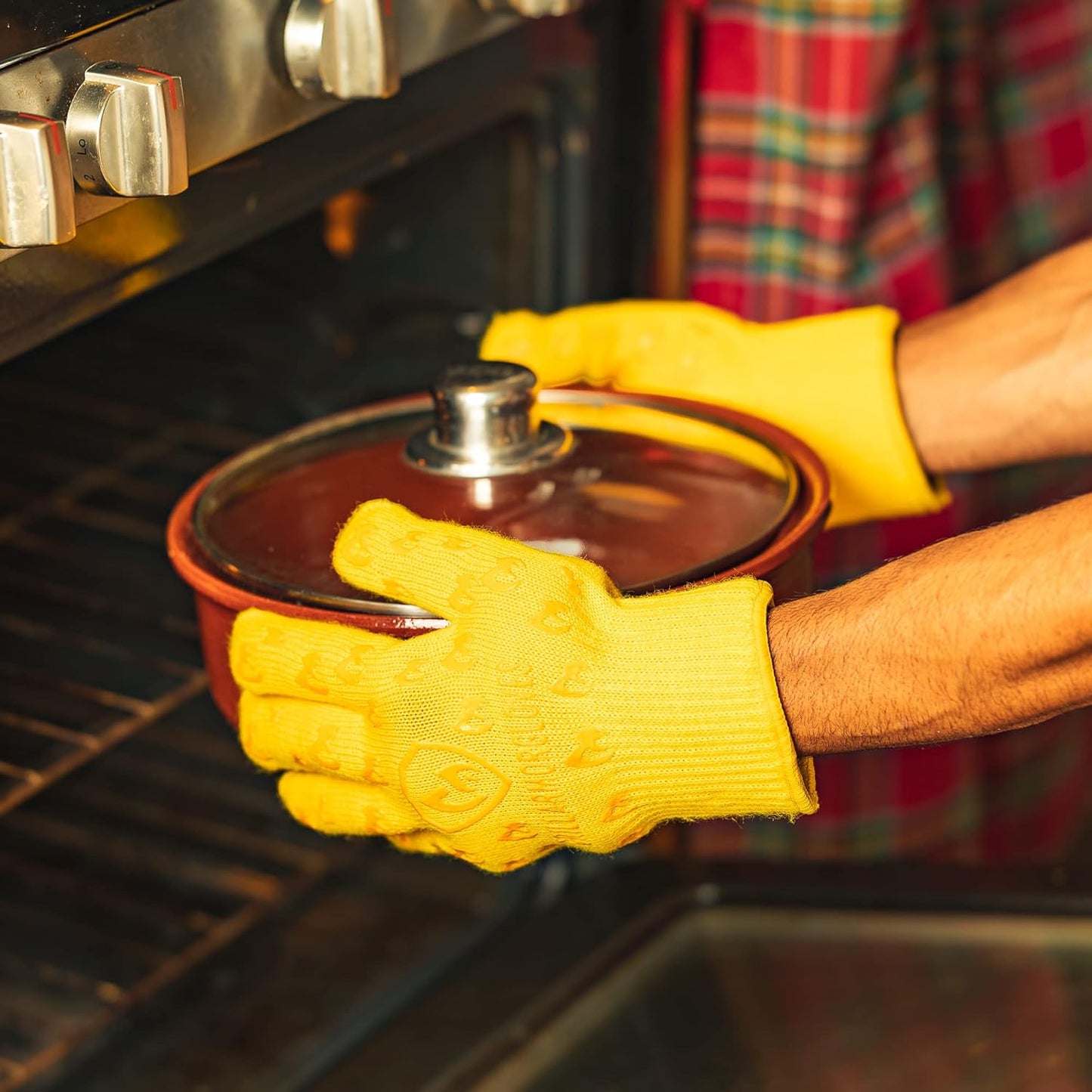 Oven Gloves with Fingers - 932°F Extreme Heat Proof and Cut Resistant Mitts for Kitchen, BBQ, Grill, Baking, Fire Pit - EN407 Certified with Non-Slip Silicone Grip and Cotton Lined for Comfort