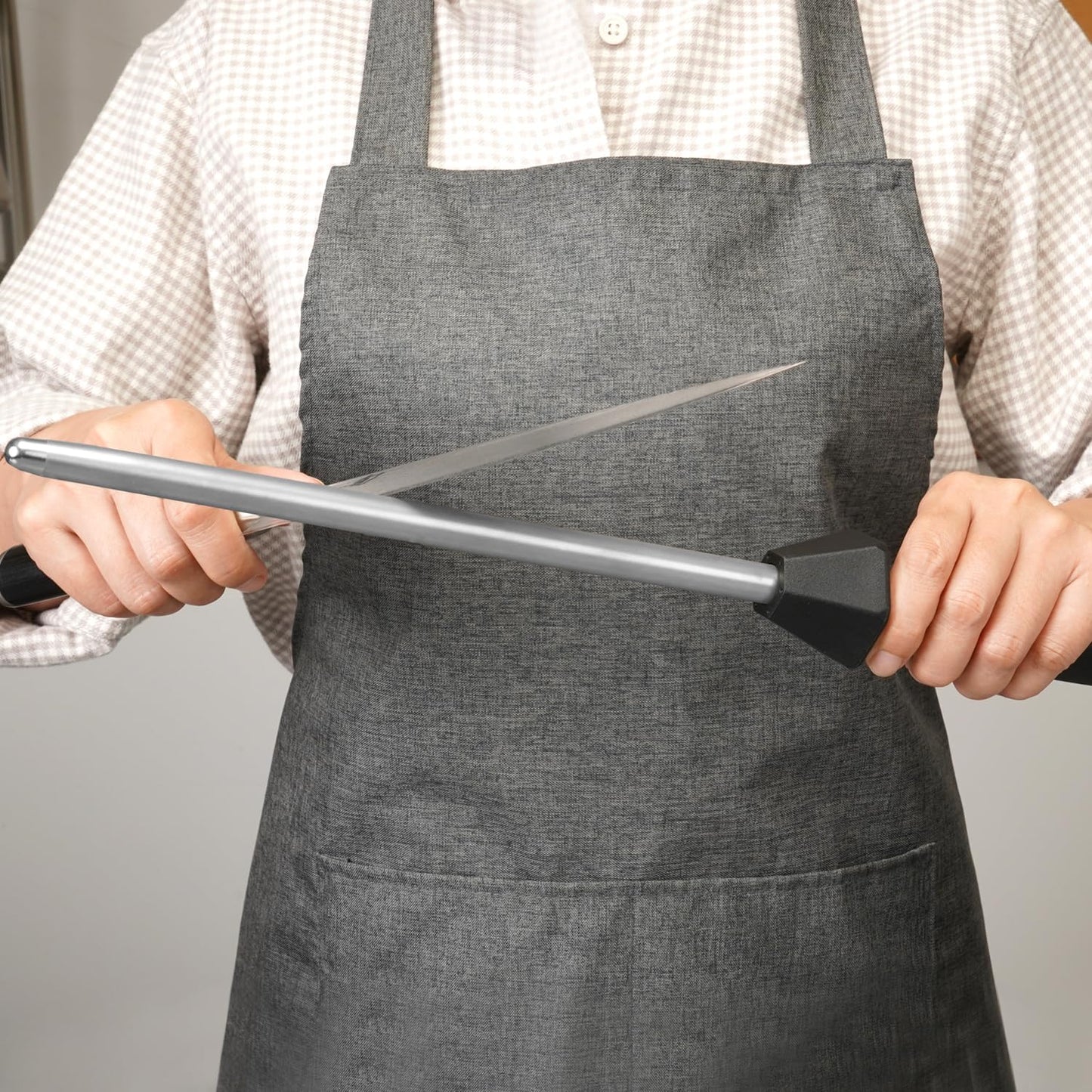 119N Diamond Sharpening Steel – Professional Solid Knife Sharpener Honing Rod with Built-in Angle Guides, Sharpens, Realigns, and Polishes Edges for Chef and Kitchen Knives