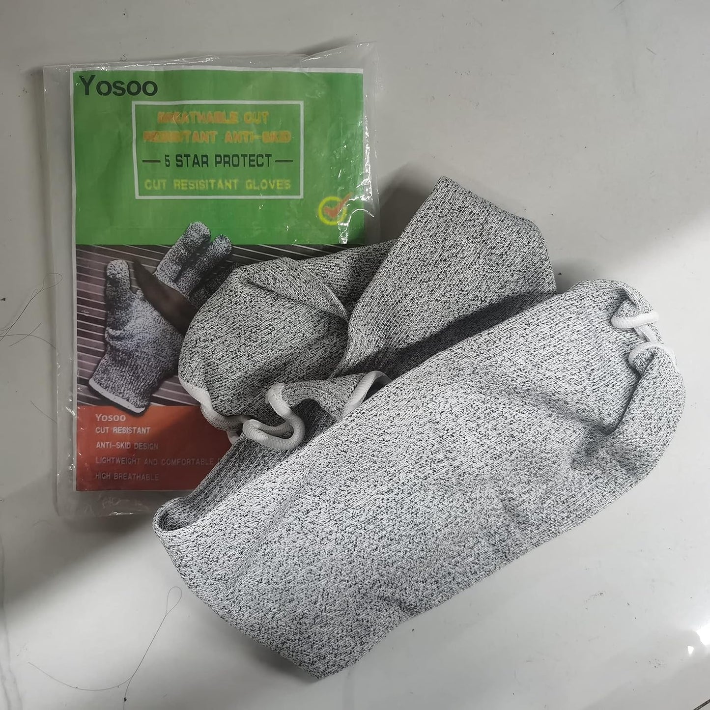Cut Resistant Sleeves, Level 5 Protection, Slash Resistant Arm Protective Sleeves with Thumb Hole, 1 Pair, 18 Inch (Gray)