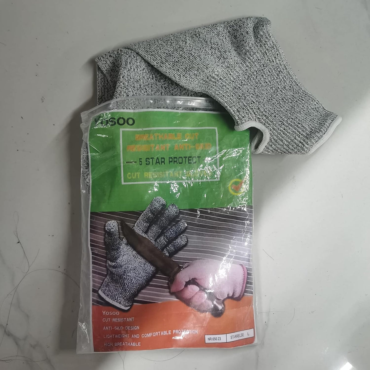 Cut Resistant Sleeves, Level 5 Protection, Slash Resistant Arm Protective Sleeves with Thumb Hole, 1 Pair, 18 Inch (Gray)