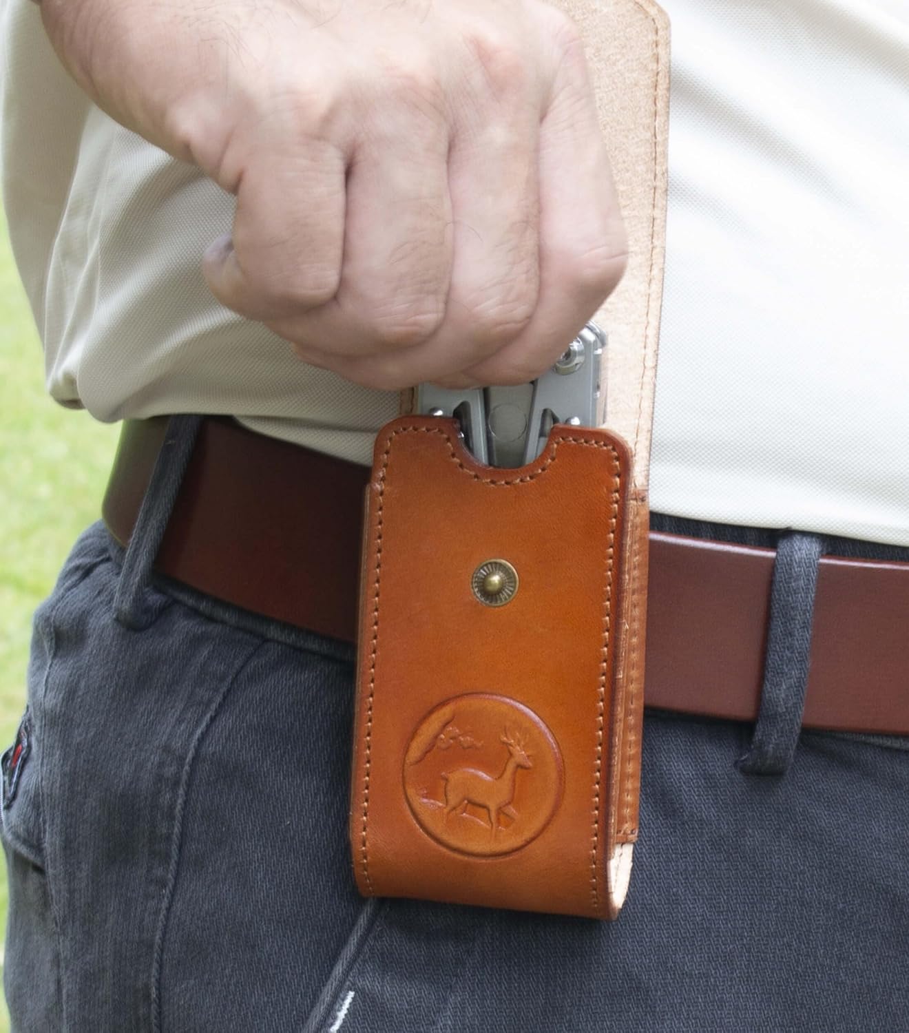 Leather Multitool Sheath，Multi Tool Holster for Leatherman, Gerber, SOG and Similar Folding Tools (Brown, for 5" to 5.5" Tools)