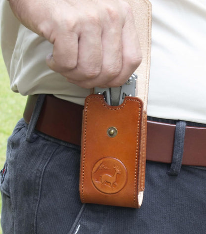 Leather Multitool Sheath，Multi Tool Holster for Leatherman, Gerber, SOG and Similar Folding Tools (Brown, for 5" to 5.5" Tools)