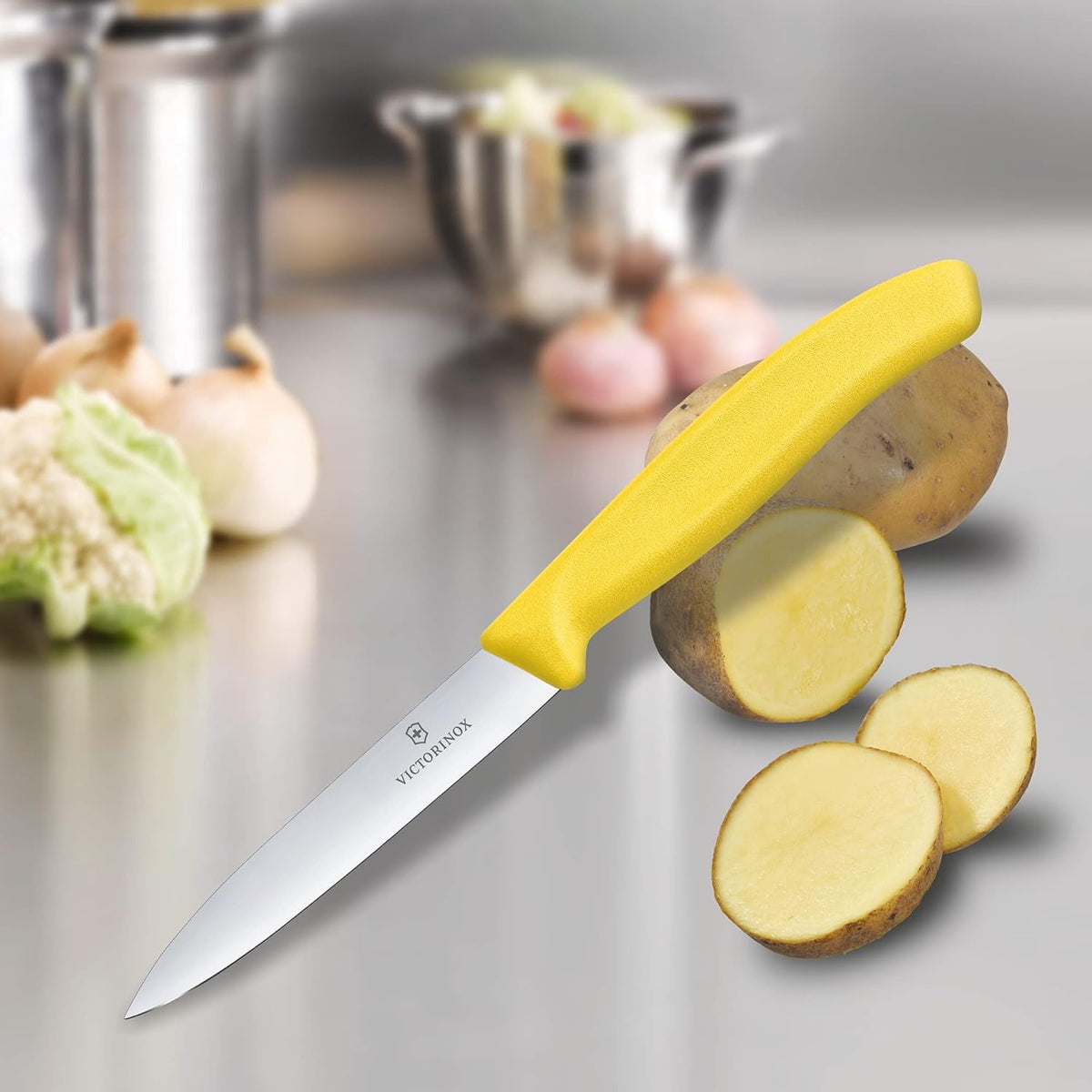 6.7706.L114 Swiss Classic Paring Knife for Cutting and Preparing Fruit and Vegetables Straight Blade in Green, 3.9 inches
