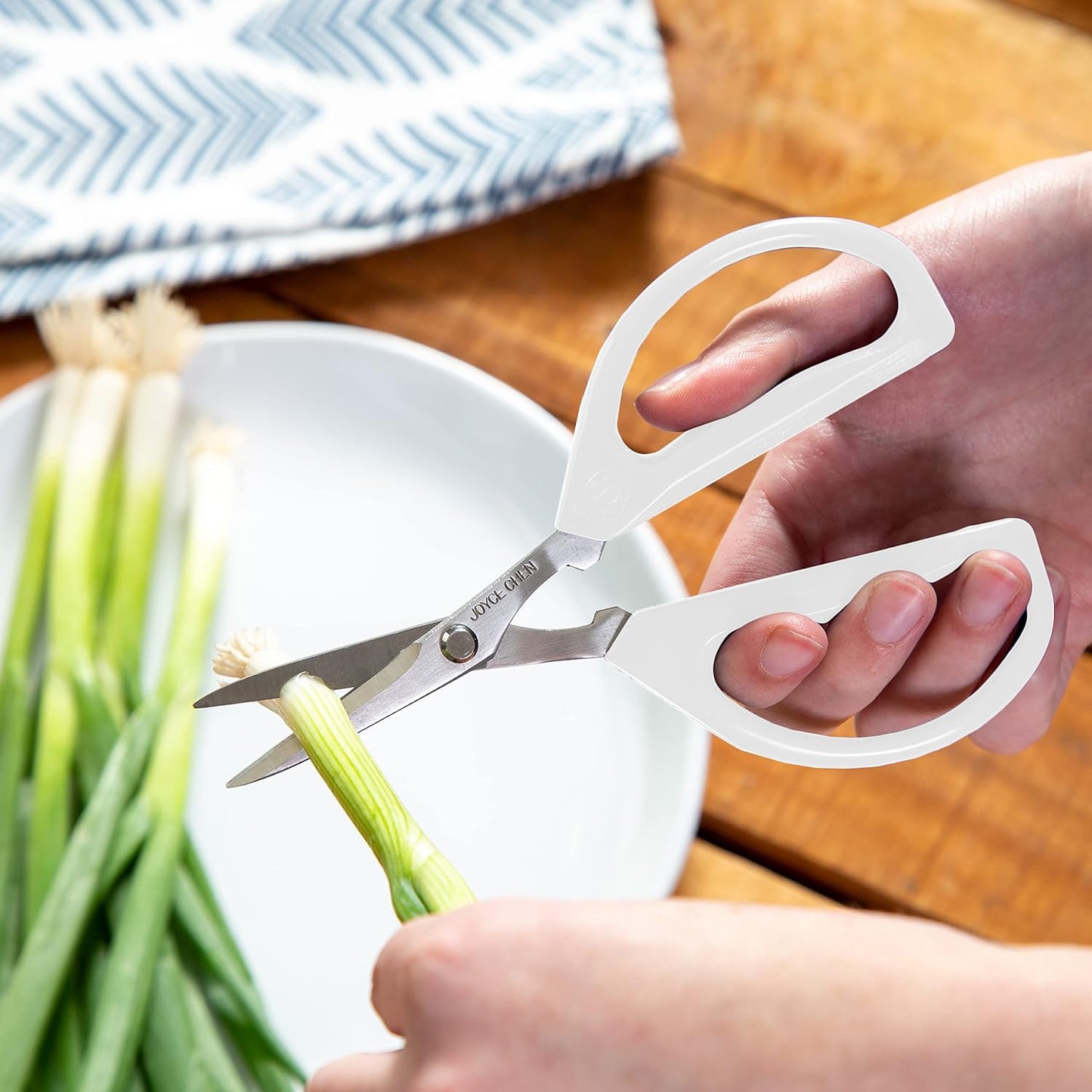 Original Unlimited Kitchen Scissors All Purpose Kitchen Shears With Comfortable Handles, Red