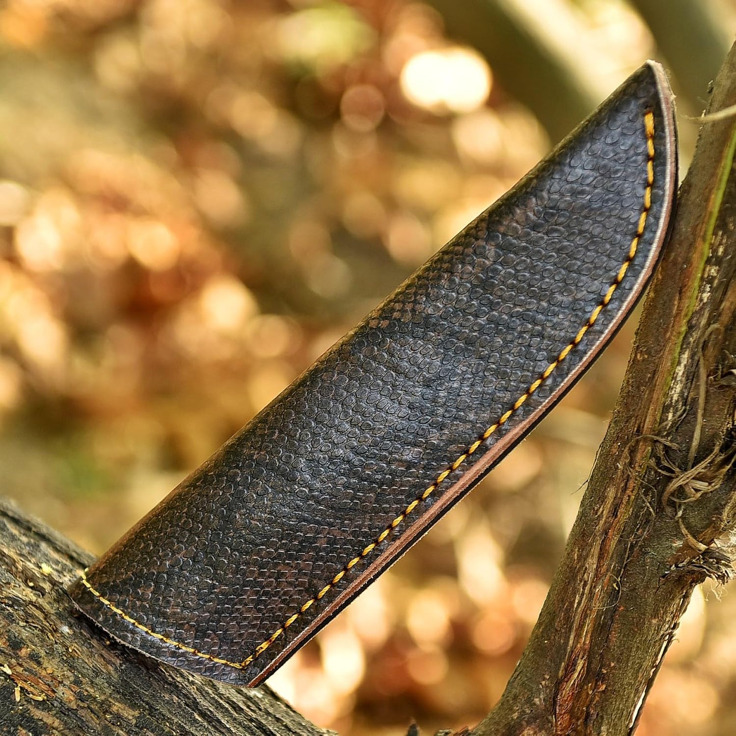 Chocolate Brown Crocodile Leather Knife Sheath – Handmade Fixed Blade Holster for 6–8 Inch Hunting & Survival Knives – Premium Exotic Belt Sheath for Bushcraft, Outdoor EDC & Tactical Field Use