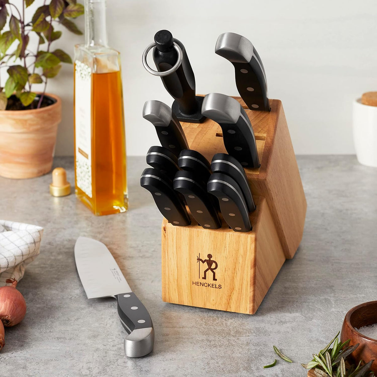 Statement 15-Pc Knife Block Set, Razor-Sharp, German Engineered | Informed by 100+ Years of Mastery. Dishwasher safe, Comfortable Grip Ideal for Everyday Cooking. High Quality Stainless Steel