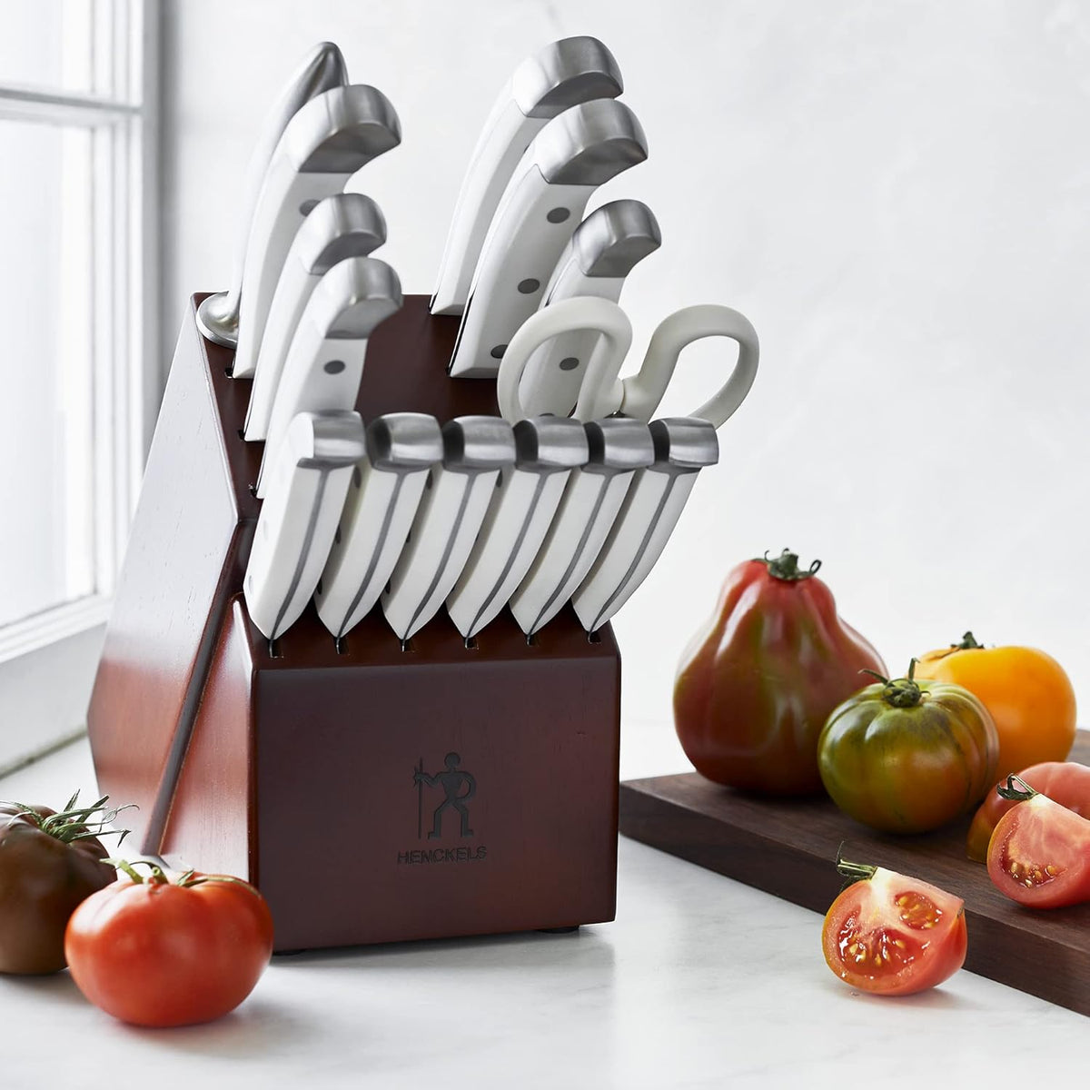 Statement 15-Pc Knife Block Set, Razor-Sharp, German Engineered | Informed by 100+ Years of Mastery. Dishwasher safe, Comfortable Grip Ideal for Everyday Cooking. High Quality Stainless Steel