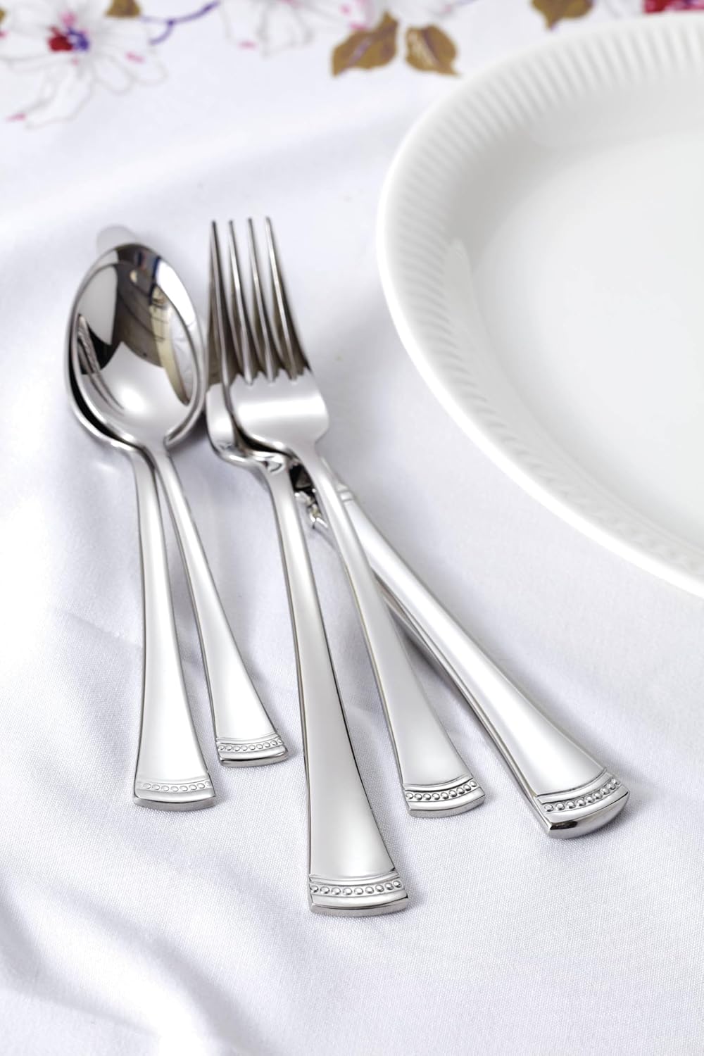Silverware Set, Portola 12-Piece Steak Knife Flatware Set, Service For 12, Made Of 18/10 Stainless Steel, Dishwasher Safe, Home And Kitchen Utensils, Knives, Cutlery (Silver, 12 Piece)