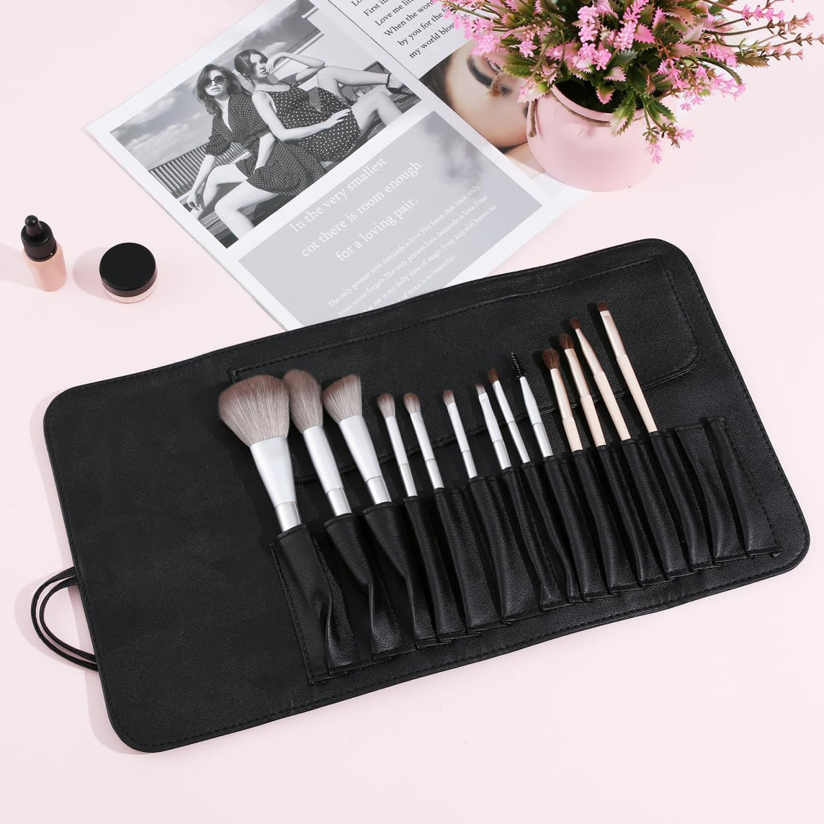 Makeup Brush Case Travel, Makeup Brush Case Roll Up, Brush Holder Organizer Pouch Cosmetic Bag for Travel, Rolling Bag Storage Case PU Leather