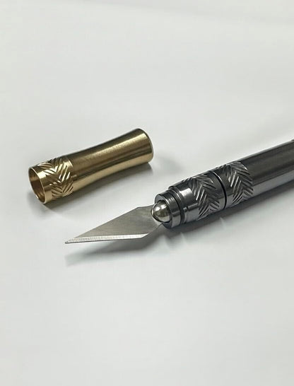 Elegant Craft Knife with #11 ultra sharp carbon steel blade. Precision Hobby Knife for crafting. Lightweight CNC machined aluminum handle & cap with anodized finish.