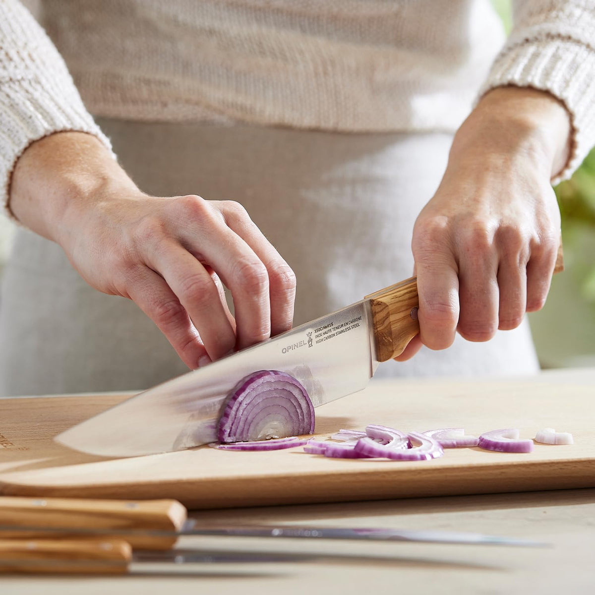 Parallele Trio Set of 3 Kitchen Knives - Chef, Carving, Paring Knife Trio Box Set, High Carbon Stainless Steel Blades, Sustainably Sourced Wood Handles, Made in France (Olivewood)