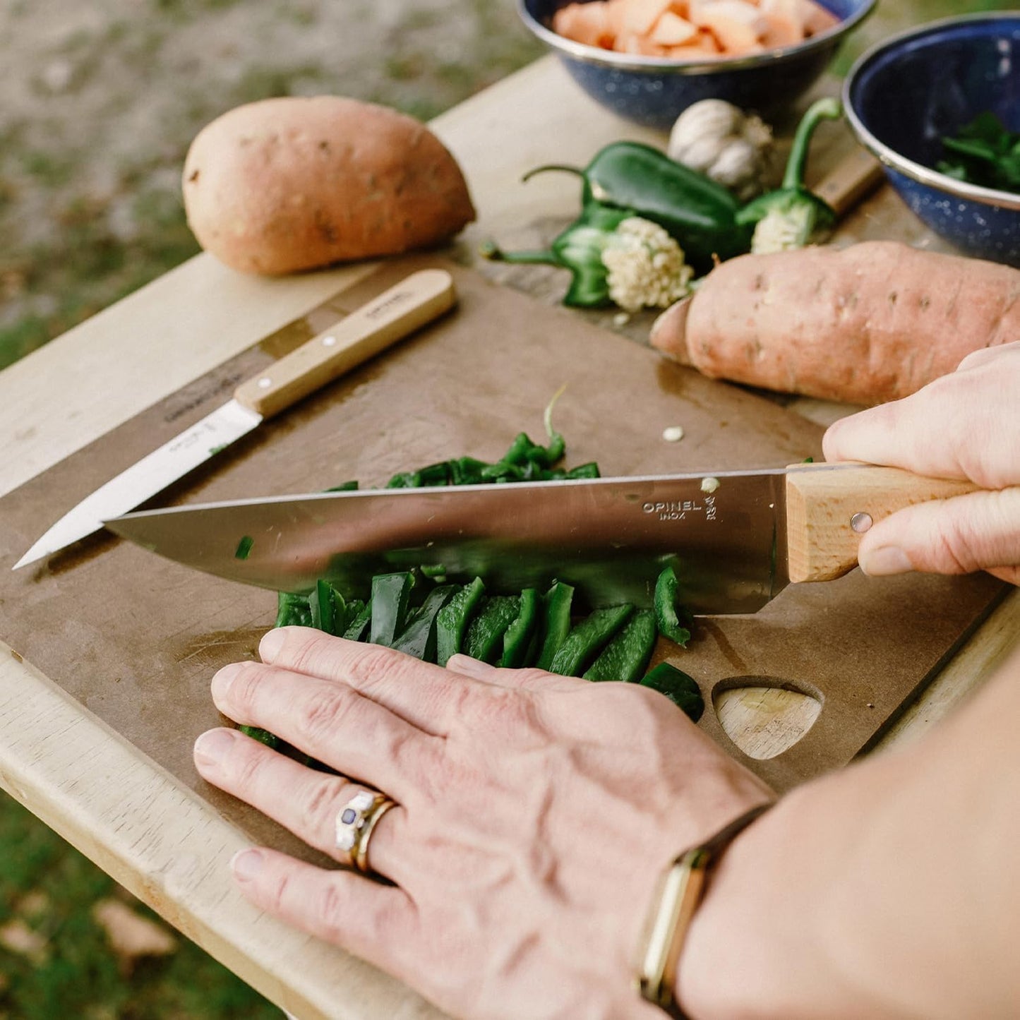 Parallele Trio Set of 3 Kitchen Knives - Chef, Carving, Paring Knife Trio Box Set, High Carbon Stainless Steel Blades, Sustainably Sourced Wood Handles, Made in France (Olivewood)